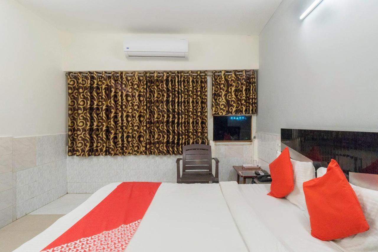 Hotel Oyo 13535 Aakash Ahmedabad Exterior foto
